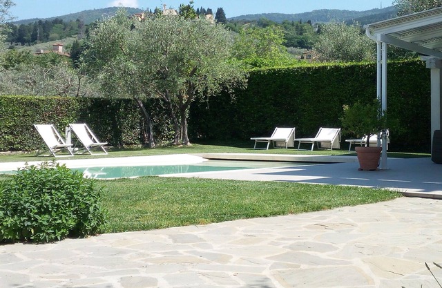 Florence City Pool and Garden