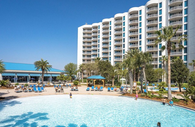 Florida Condo w/ Beautiful Views & Happy Vibes!