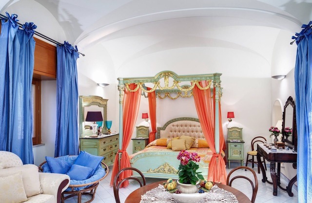 Flower Apartment - Sorrento coast, with sea view, pool, garden, parking, WiFi