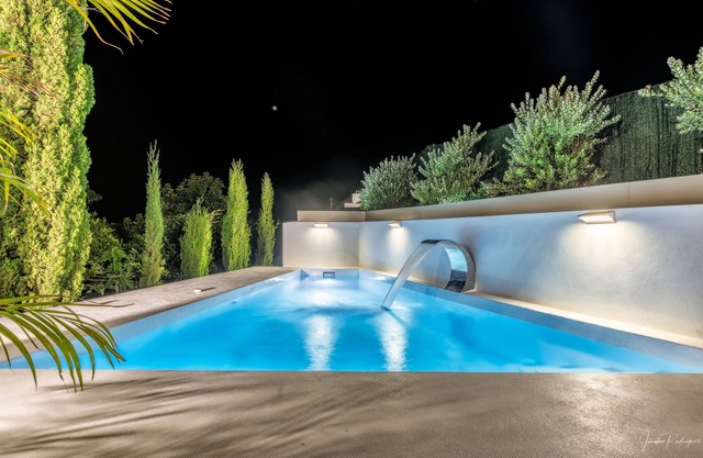 Forget your worries, Bayton House is an oasis of tranquility!