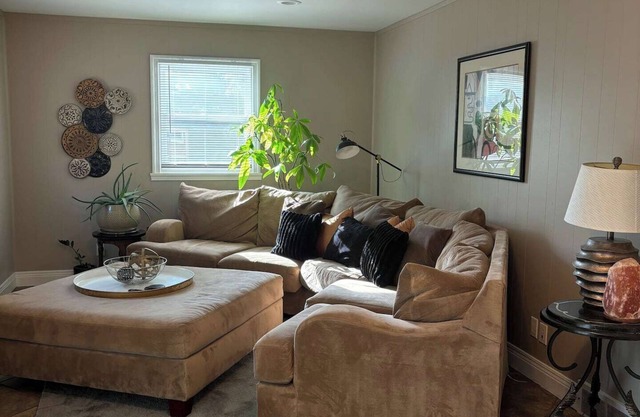 Forget your worries in this spacious space. So much space and luxury buddled into one. This modern l