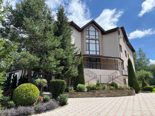 Forrest Hotel