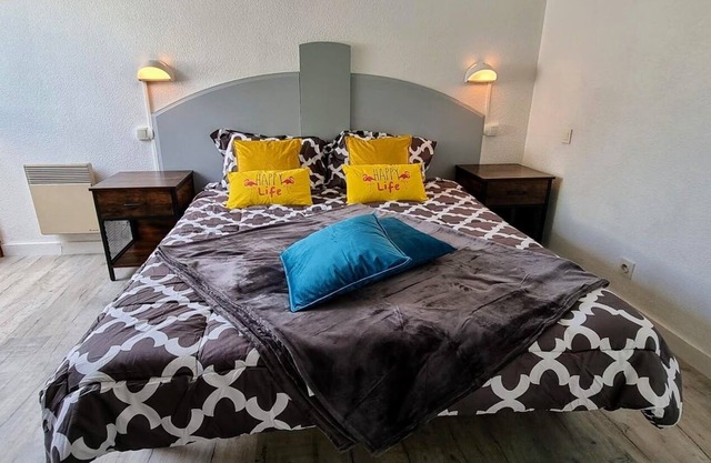 Studio Mezzanine 150m de Plage