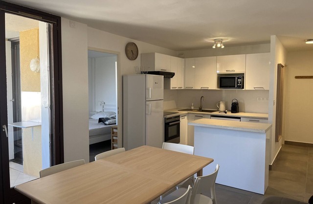 Fréjus Beach, T3, 6 people, air conditioning, WIFI, swimming pool, parking, 5 minutes walk from the beach
