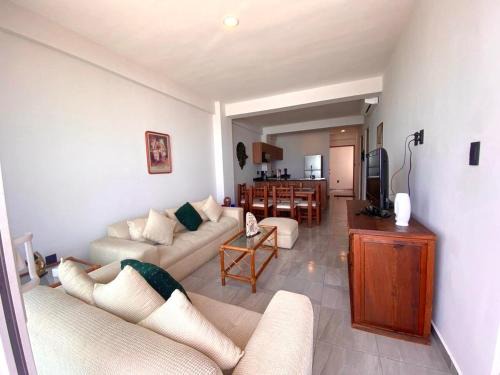 Frente a la Playa con acceso directo AC Alberca y Elevador