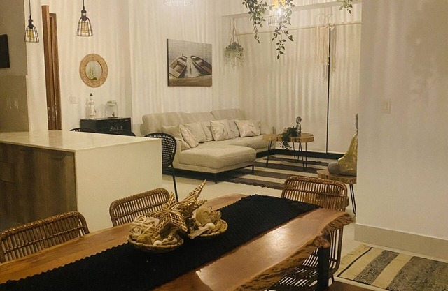 Front Beach Charming Zen Apartment