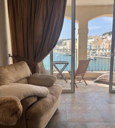 Front Row Malta - Rooftop Terrace & Sea Views of Valletta & Grand Harbour