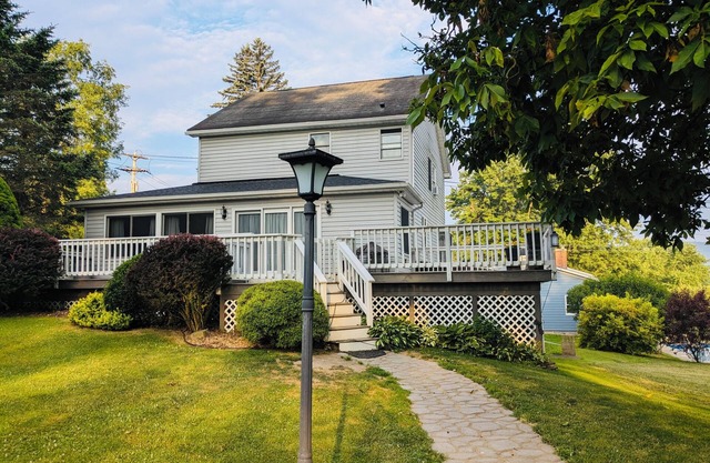 Full Count - Baseball Lodging in Oneonta