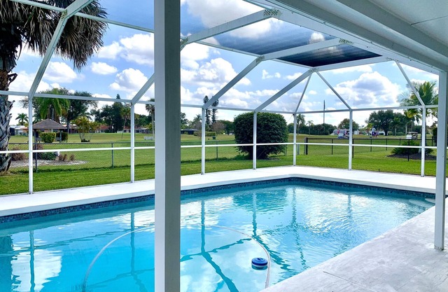 Full Home w Pool. Country Club. Golf. Close to Beaches. 5 Stars. Low Rate Sale.
