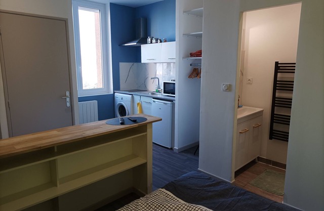 Fully equipped studio. Welcome to Maelia
