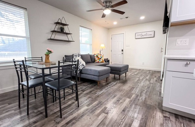 Fun walk Bishop Arts|Med Center| Zoo|Business|2BR