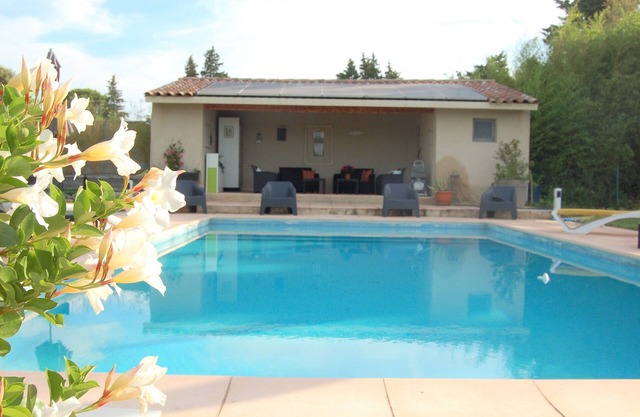 Gîte de Charme 6 Personnes « Le Mas aux Lavandes »