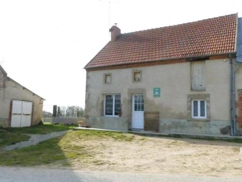 Gîte indépendant à Saint-Genest avec jardin clos - FR-1-489-562
