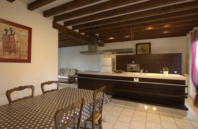 Gîte Laubressel, 5 pièces, 6 personnes - FR-1-543-201