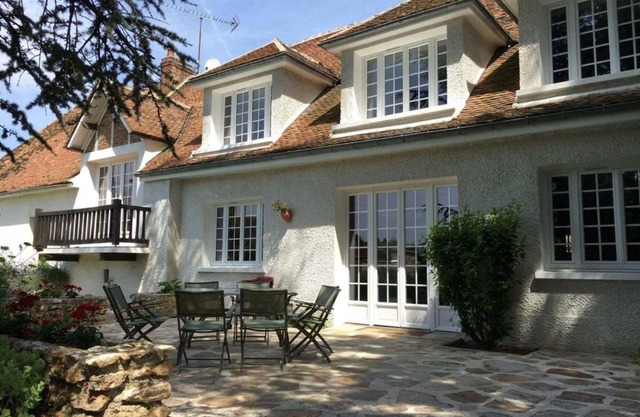 Gîte Villenauxe-la-Grande, 5 pièces, 9 personnes - FR-1-543-162