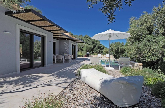 Gaia - Two Bedroom Villa, Sleeps 4