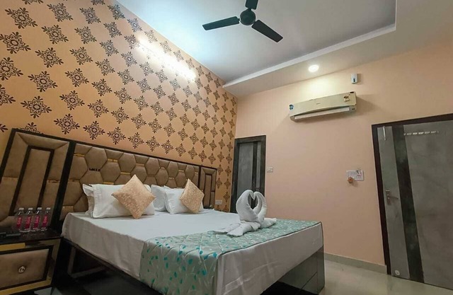 Garden villa Banaras