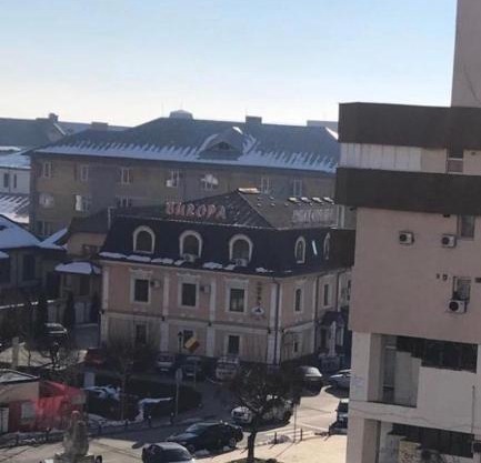 Garsoniera lux centru pietonal Tîrgu - Jiu