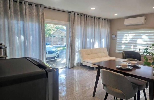 Gated Guesthouse/Pool Near DFW Stadiums & Lakes