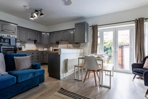 Gateshead 4 Br Home For Serenity Stay