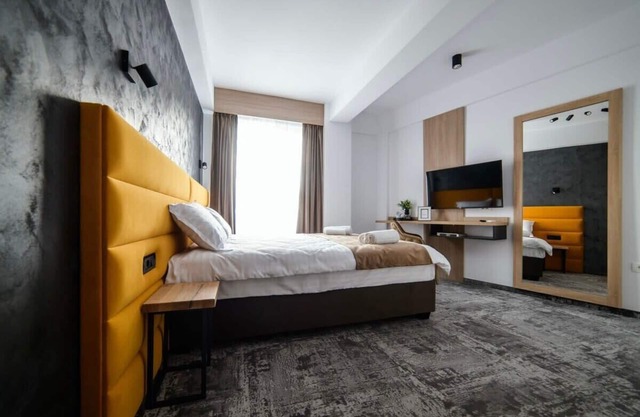 GBU Home Timisoara Honey 402