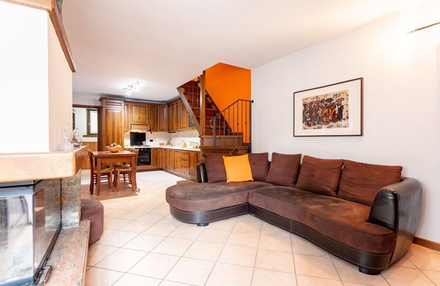 Gelsomino Stone, Lovely 2 Br House By Halldis