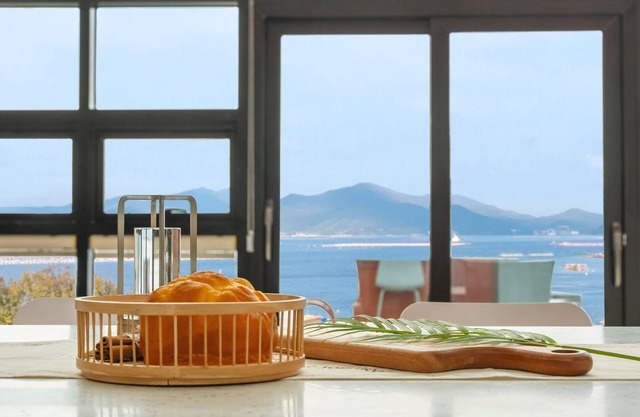 Geoje Ahat Spa Pension