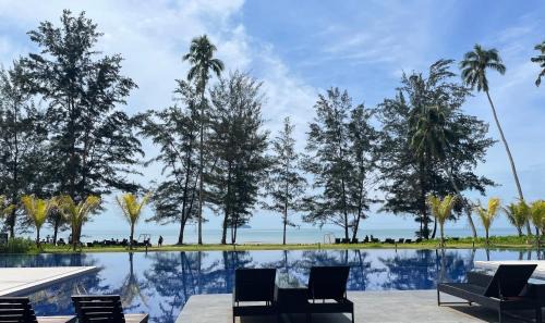 Getawayhub Roxy Sematan Beach Apartment