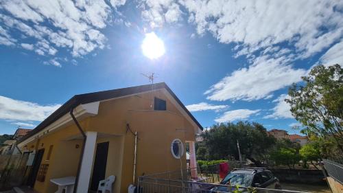 Giorni fantastici - Villa a 300 mt dal mare e dal centro in viale privato con giardino e parcheggio
