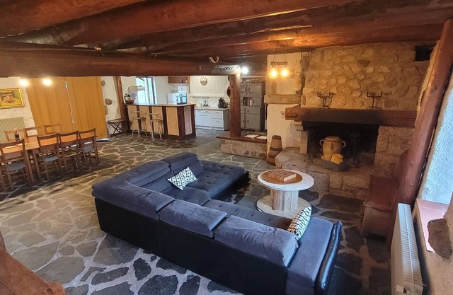 GITE DE VAUBARLET IN A PEACEFUL NATURAL SETTING