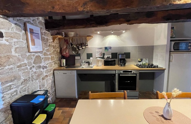 Gîte for 1 to 9 people near the Blavet: Hikers, families, workers.