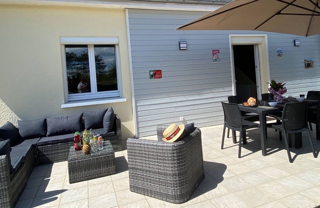 Gite LE Cabestan - House near The Beach