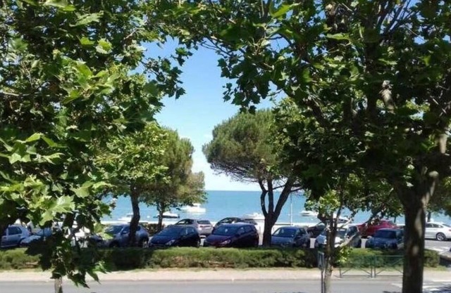 Gite LE Phare Vue Mer à 5 Min du Port de La Flotte et de son Marché Médiéval