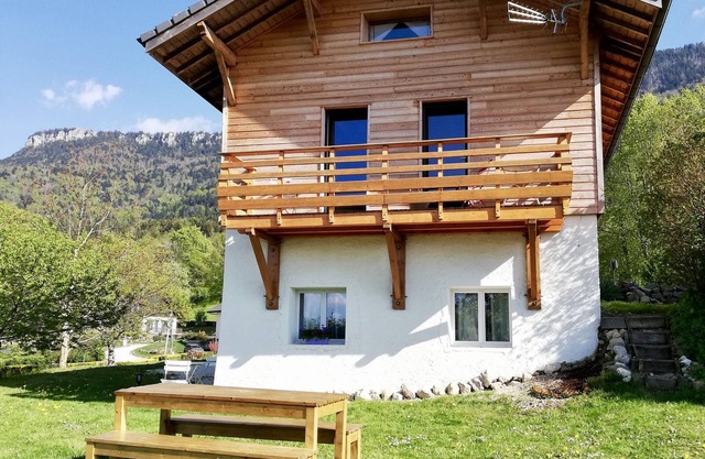 Gîte le Tapatoru, between lake and mountains near Aix-les-Bains