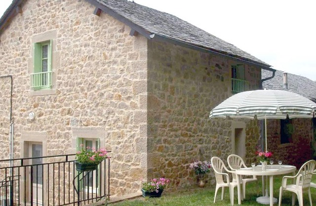 Gite Sévérac-d'Aveyron, 3 bedrooms, 6 persons