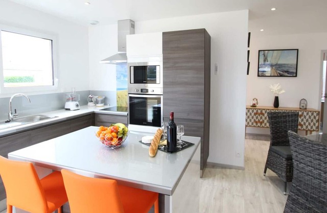 Gite Saint-Lô-d'Ourville, 3 bedrooms, 6 persons