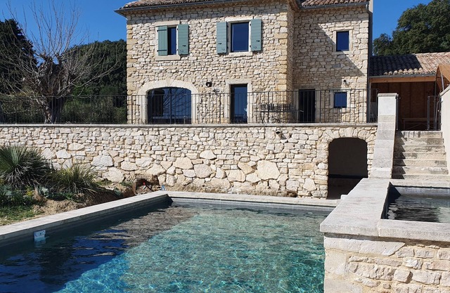 Gite with private pool, Grignan area, Drôme Provençale
