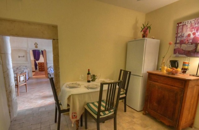 Gite with swimming pool / restaurant nearby