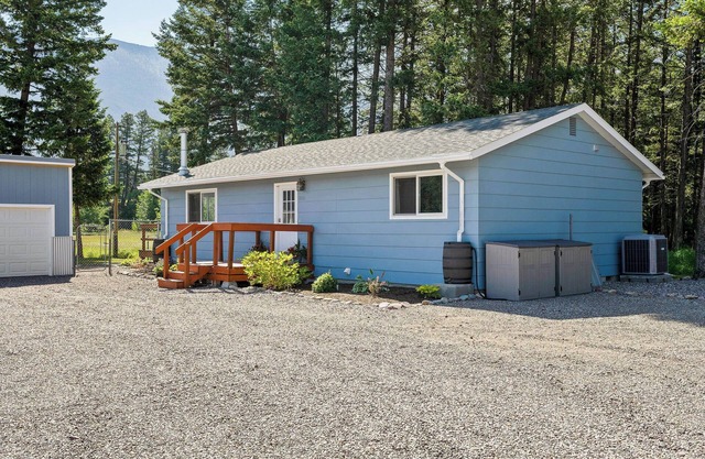 Glacier National Park Basecamp
