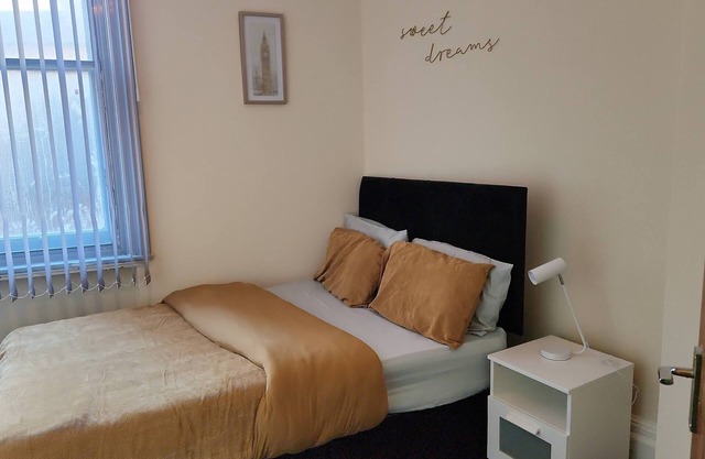 glamsflat troccadero