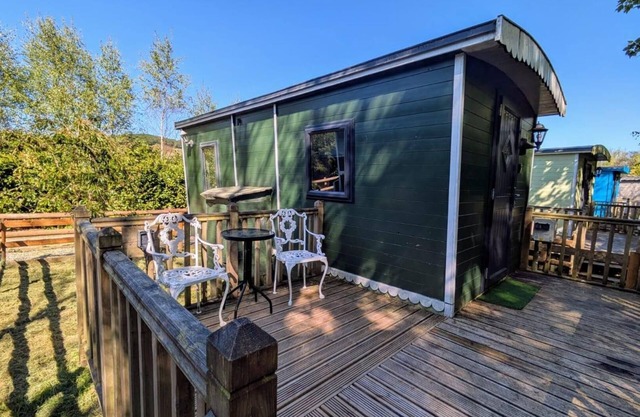 Glan yr Afon Tri - Relax, Recuperate, Enjoy