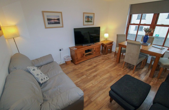 Glenmore Hewetson Court Keswick - a cottage that sleeps 4 guests in 2 bedrooms