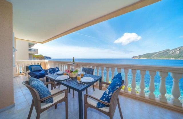 Global Amores - By Global Rental Holidays 8214