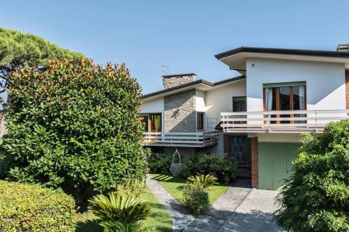 Golden Luxe - Quiete Villa,exclusive Garden in Forte dei Marmi