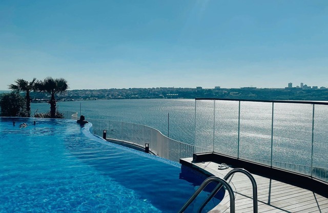 Golden Stones House Sea View