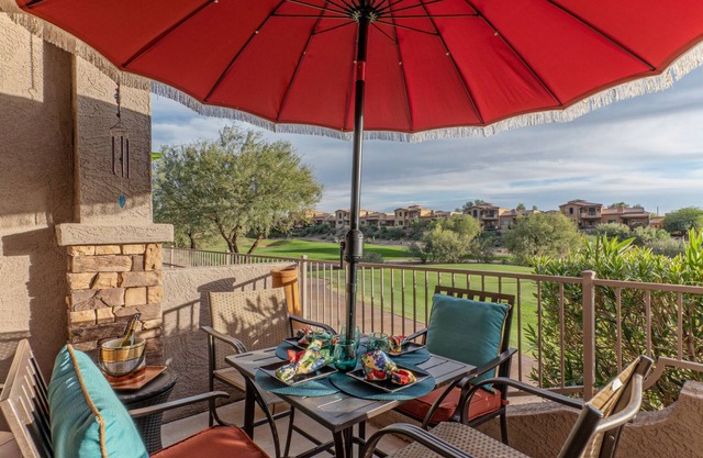 Golf & Mt VIEWS, Golfers/Hikers Paradise, Comm Htd Salt POOL & Spa, All King Beds