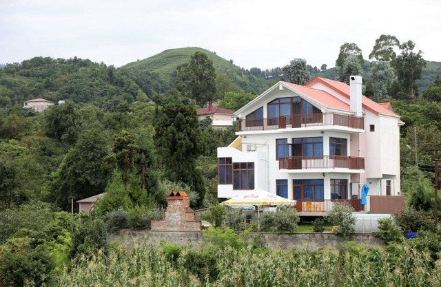 Gonio Hills, Entire Villa between Batumi and Gonio
