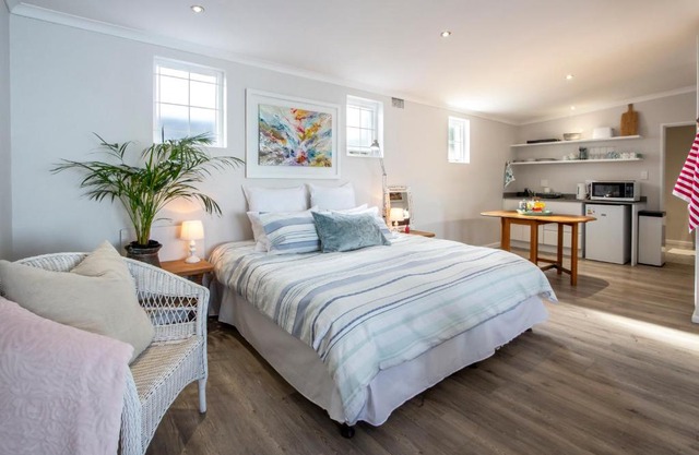 Goozi Garden Cottage