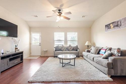 Gorgeous 2story Home