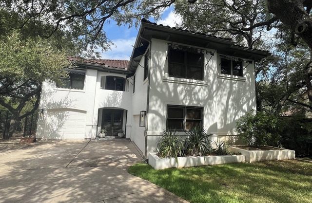 Gorgeous 4-bedroom home in Westlake, Eanes school district.